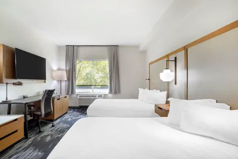 Fairfield Inn & Suites Boone 4