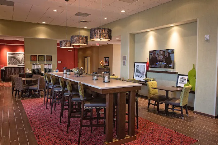 Hampton Inn & Suites Boone 4