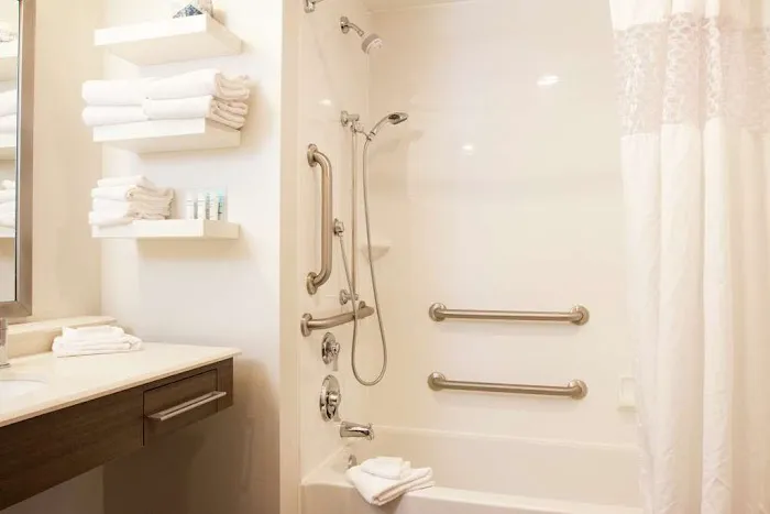 Hampton Inn & Suites Boone 4
