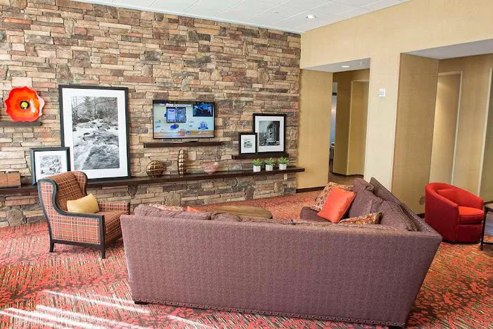 Hampton Inn & Suites Boone 4