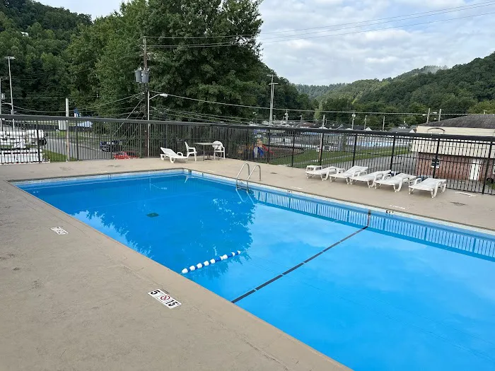 Days Inn by Wyndham Paintsville 4