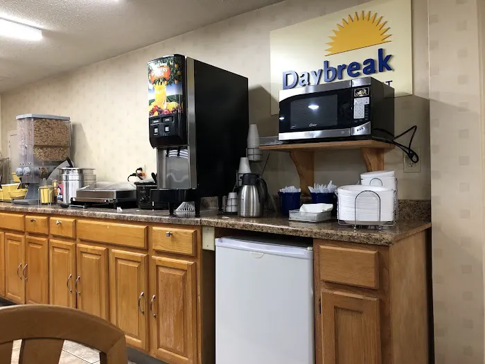 Days Inn by Wyndham Paintsville 4