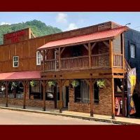 Hatfield McCoy Resort Inn, Wingo's Grill & The Real McCoy Trails ico