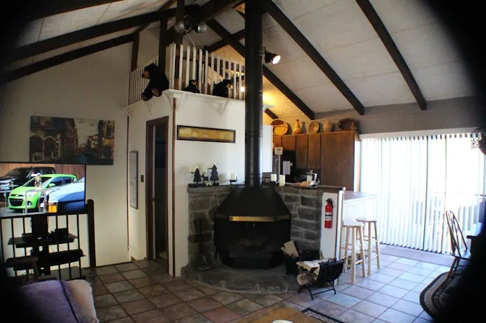 Bear's Loft Townhome 4