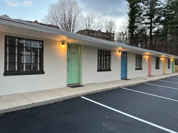 Blue Ridge Tourist Court 4