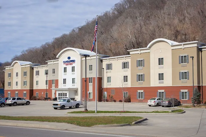 Candlewood Suites Logan by IHG 4