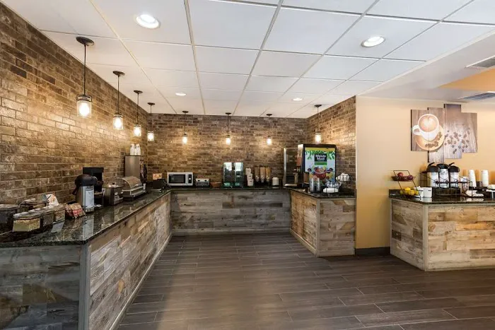 Best Western Logan Inn 4