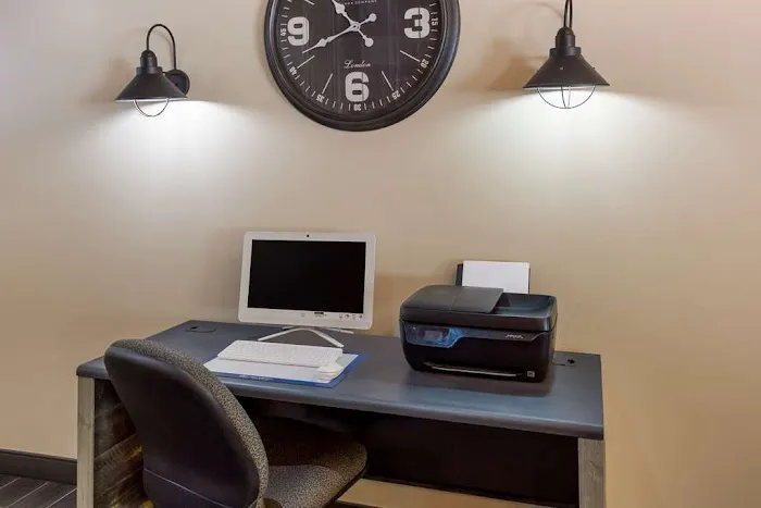 Best Western Logan Inn 4