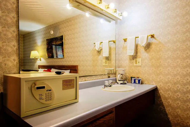 OYO Hotel Chapmanville Inn, WV - Hwy 119 4