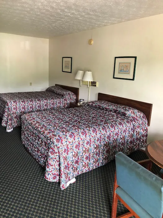 OYO Hotel Chapmanville Inn, WV - Hwy 119 4
