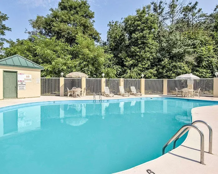 Clarion Pointe Beckley 4