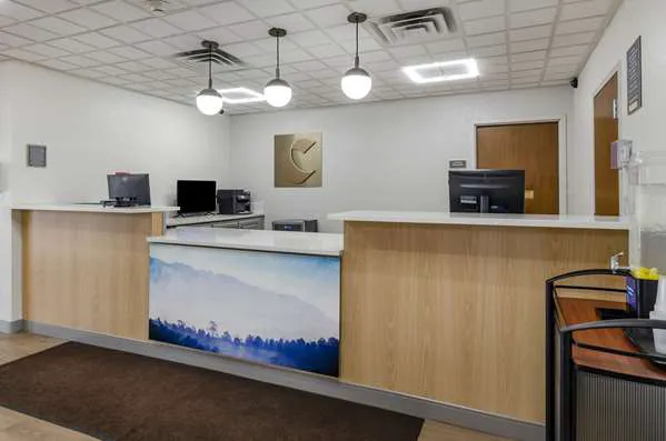 Comfort Inn 4