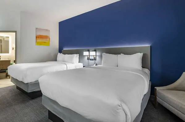 Comfort Inn 4