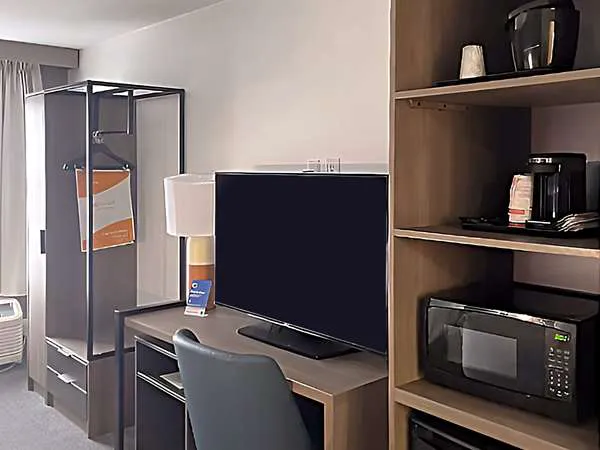Comfort Inn 4