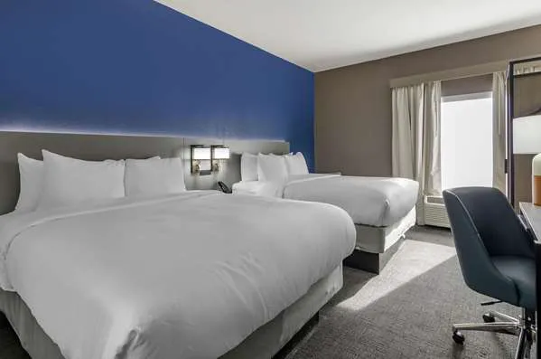 Comfort Inn 4