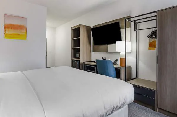 Comfort Inn 4