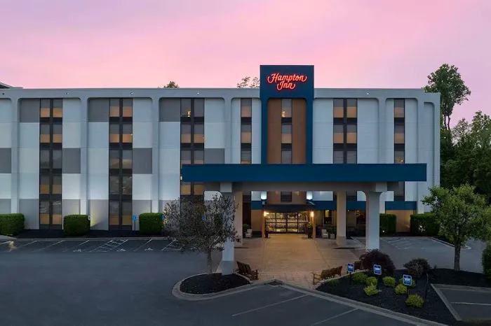 Hampton Inn Beckley 4