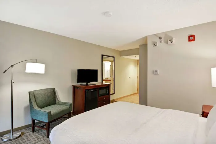 Hampton Inn Beckley 4