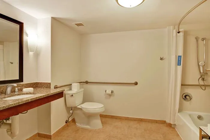 Hampton Inn Beckley 4