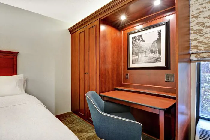 Hampton Inn Beckley 4