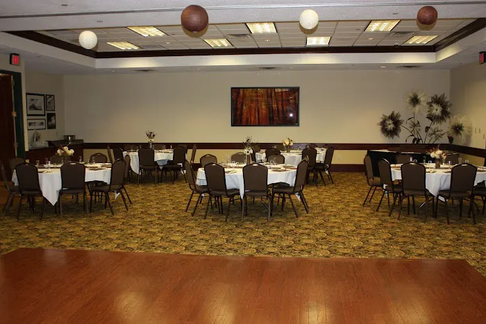 Country Inn & Suites by Radisson, Beckley, WV 4
