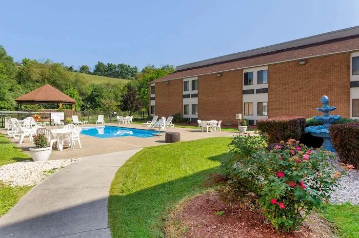 Comfort Inn 4