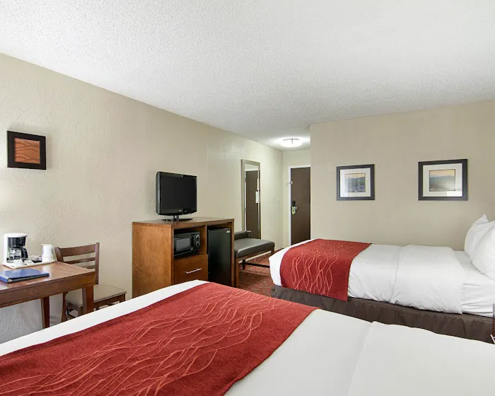 Comfort Inn 4