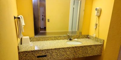 Econo Lodge Near Bluefield College
