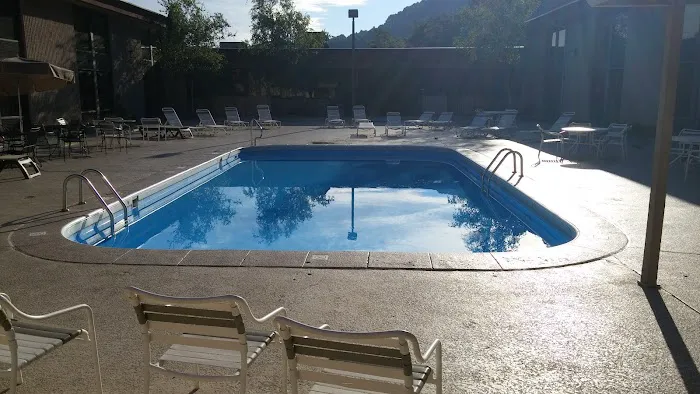Quality Hotel and Conference Center 4