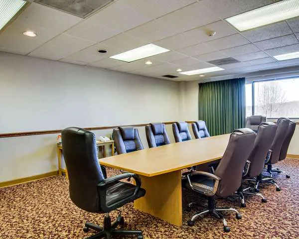 Quality Hotel and Conference Center 4
