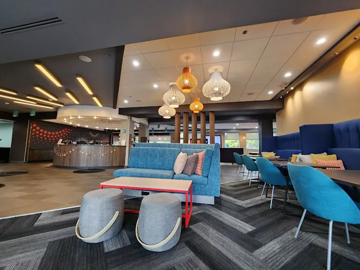 Tru by Hilton Beckley 4