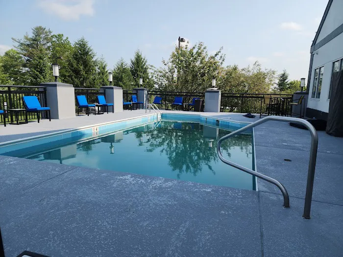 Best Western Plus Beckley Inn 4