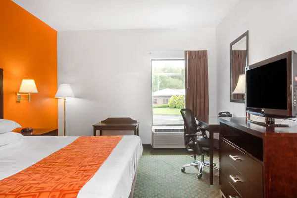 Howard Johnson by Wyndham Beckley 4