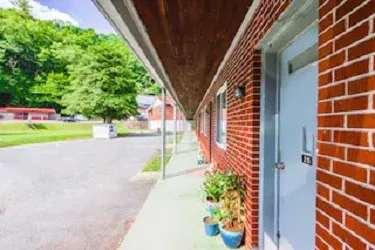 Travelers Inn by OYO Beaver, Hwy 19 4