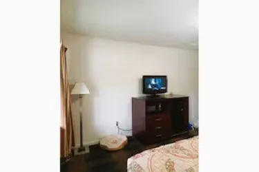 Travelers Inn by OYO Beaver, Hwy 19 4