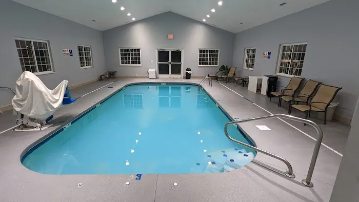 Microtel Inn & Suites by Wyndham Beckley East 4