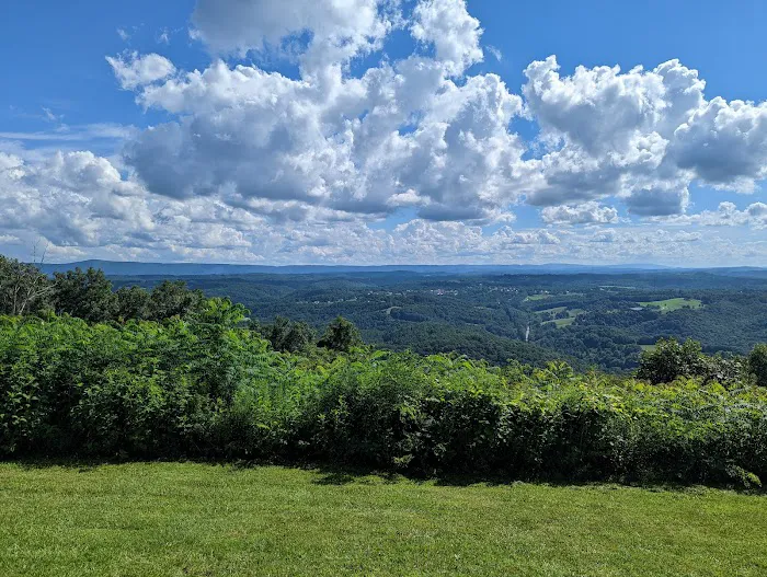 Bent Mountain Ledge Inn 4