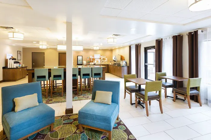 Holiday Inn Express Princeton/I-77 by IHG 4