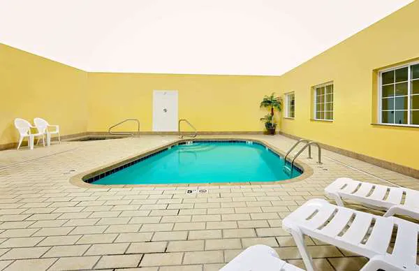 Microtel Inn & Suites by Wyndham Princeton 4