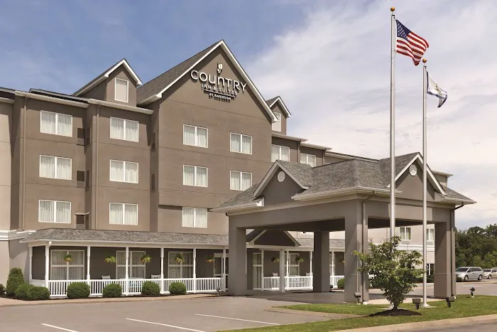 Country Inn & Suites by Radisson, Princeton, WV 4