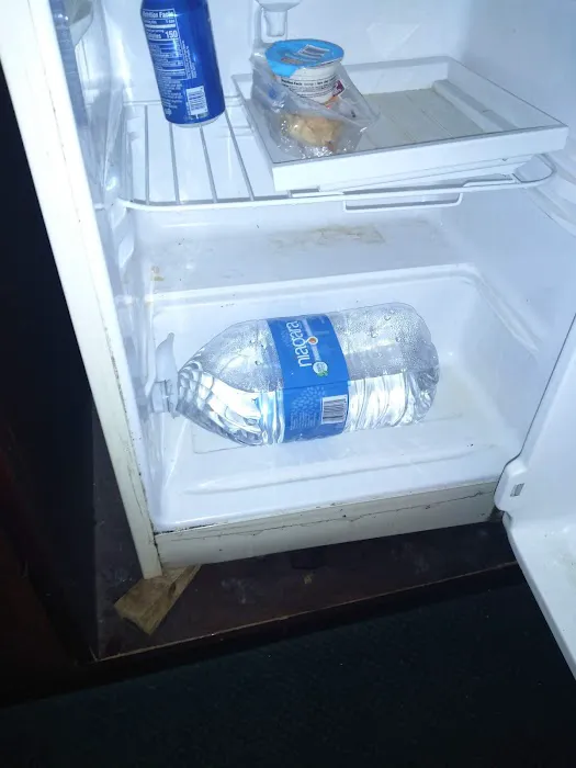 Budget Inn 4