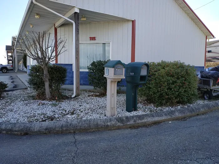 NRV Suites and Extended Stay Motel 4