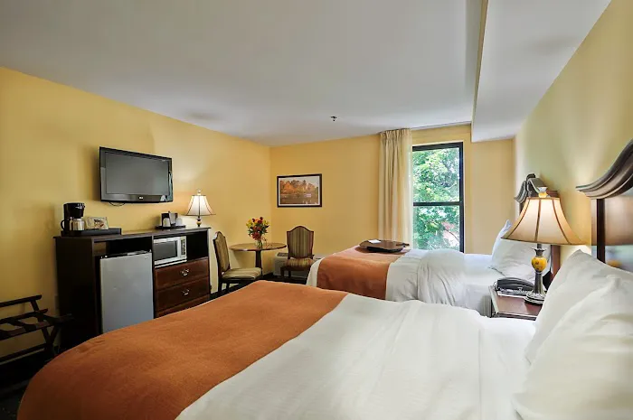 Main Street Inn 5