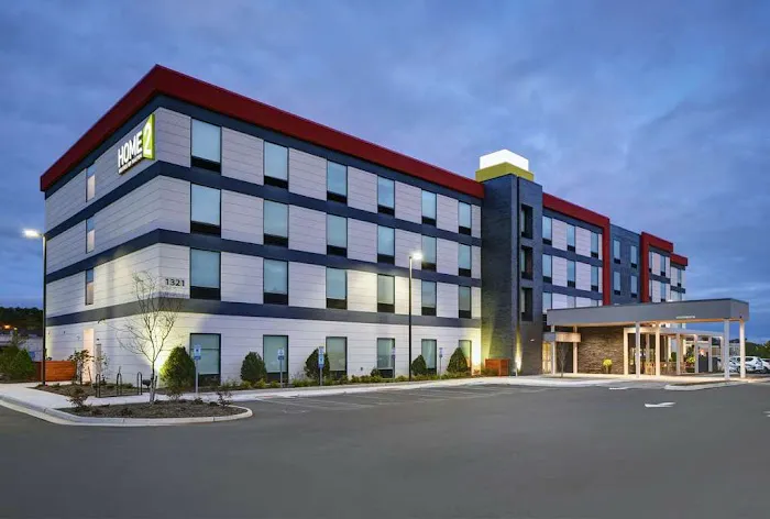 Home2 Suites by Hilton Blacksburg 5