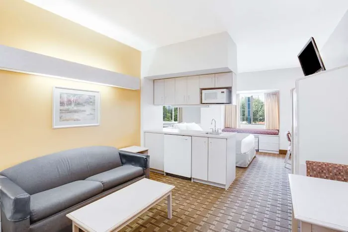 SureStay by Best Western Christiansburg Blacksburg 4