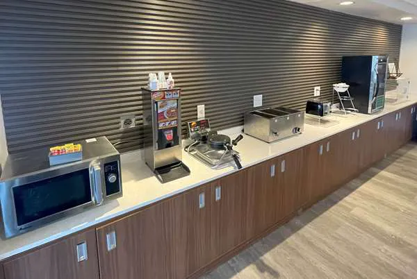 Wingate by Wyndham Dublin Near Claytor Lake State Park 4