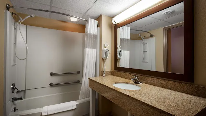 Best Western Radford Inn 3
