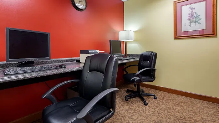 Best Western Radford Inn 3