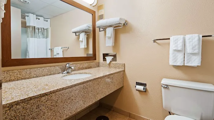 Best Western Radford Inn 3