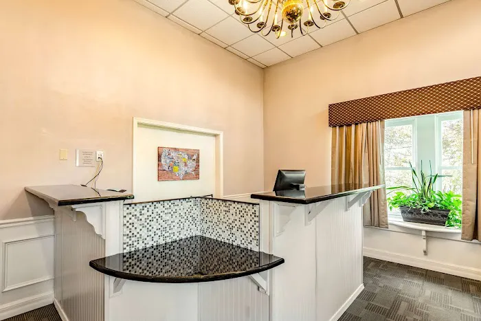 Econo Lodge Inn & Suites Radford-Blacksburg Area 3